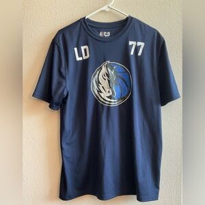 NBA Ultra Game Navy Dallas Mavericks Doncic 77 Men’s size Large Basketball Shirt